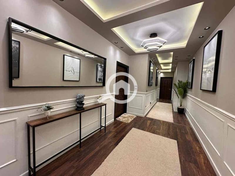 19 557183f8-88dd-4605-b7ee-33e47a6ec6c3. jpg