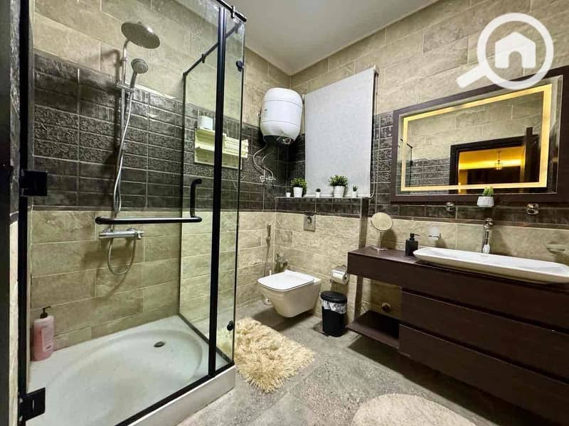 29 dce6d66a-bed9-4924-a829-7c81619f9b36. jpg