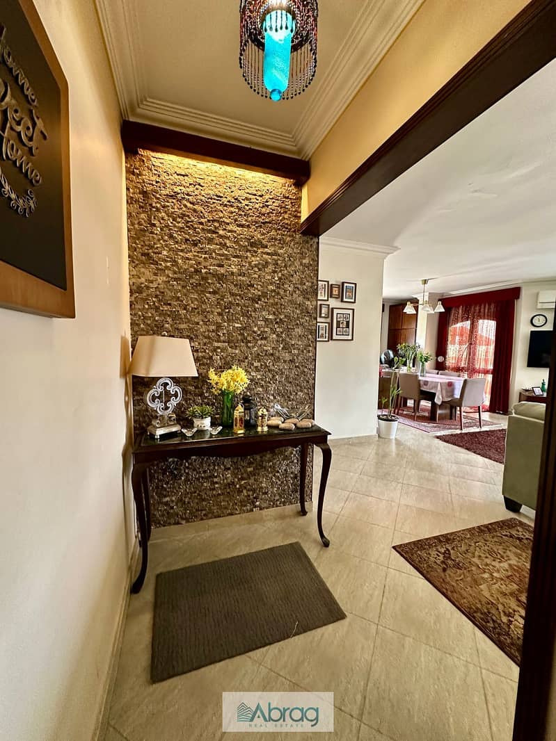 2 2f104f79-2133-43a5-8902-bb7f2fbd02b6. jpeg