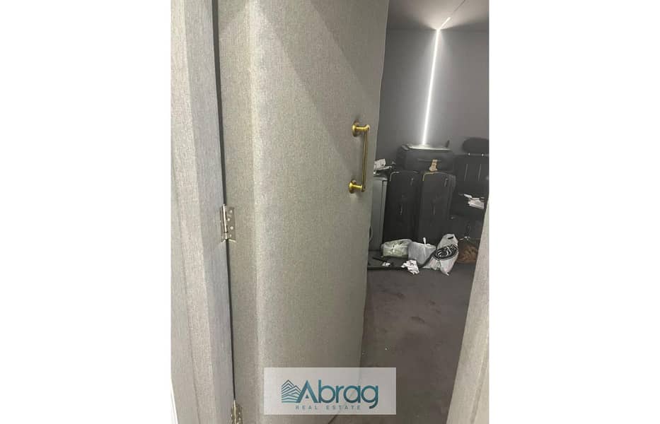 8 993ea141-76cf-4069-a9df-5d15b2ddcf74. jpg