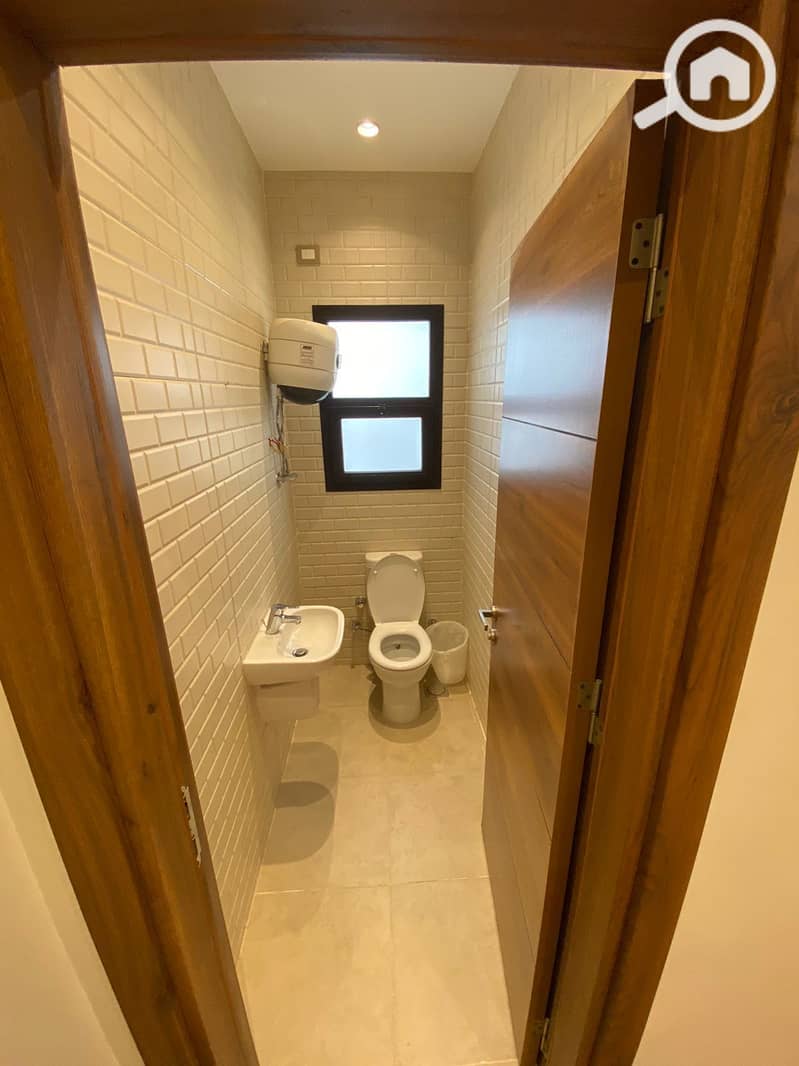 9 WhatsApp Image 2025-10-22 at 2.34. 34 PM. jpeg