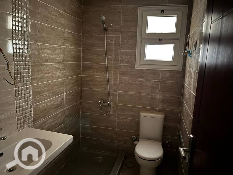 15 WhatsApp Image 2025-09-08 at 18.33. 49_6da687ac. jpg