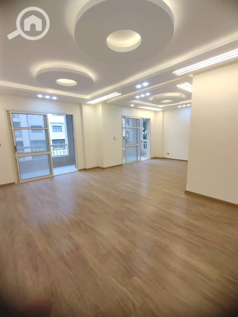 3 55a56363-466c-4dd3-bd99-322f723f8613. jpg