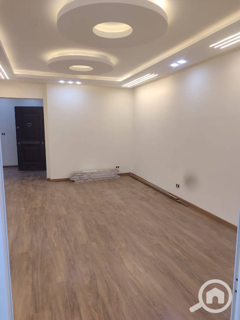 15 fcc3c9d9-5038-4fd7-ad66-a685d3f07a4d. jpg