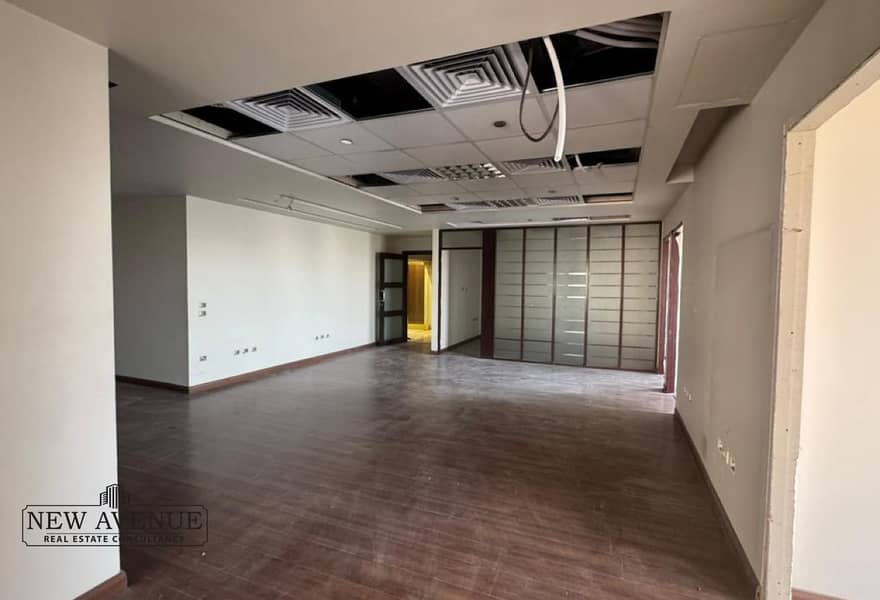 5 c9c83241-052e-4b4d-b1a6-dbafb51ad890. jpg