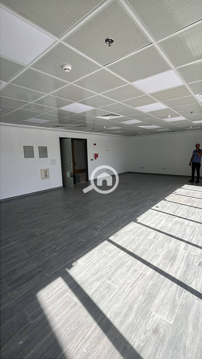 3 WhatsApp Image 2025-10-19 at 6.12. 47 PM (2). jpeg