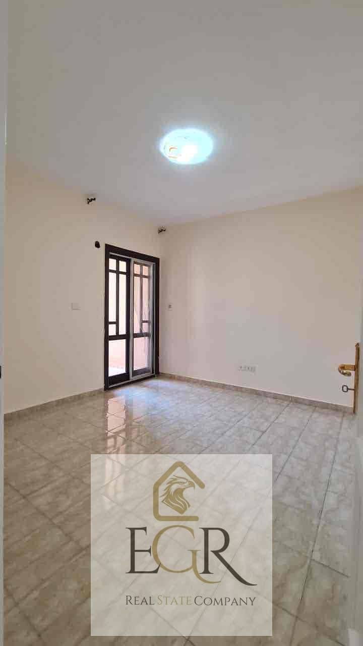 6 8a90bb36-5ac3-4e21-8d10-5ad7f6fb5e45. jpg