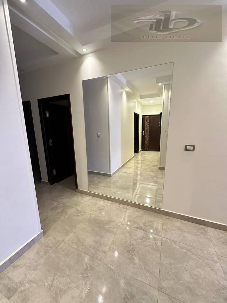 6 371eaf24-88ae-40f9-98c6-cf856e880303. jpeg