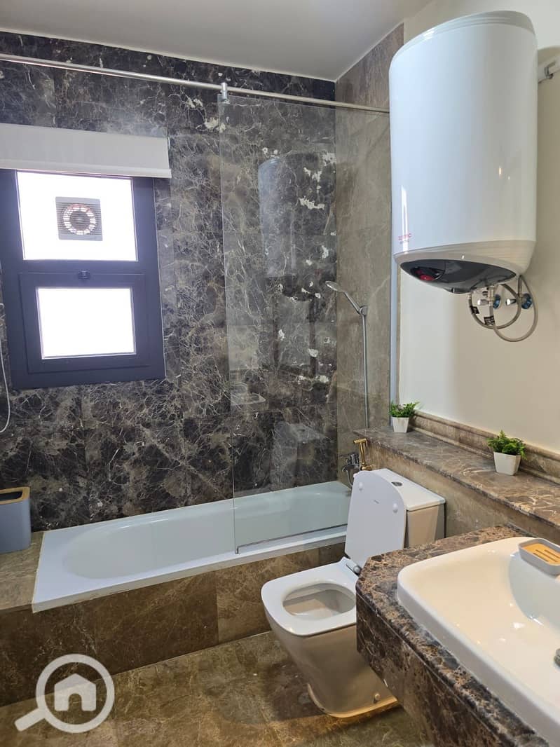 10 WhatsApp Image 2025-10-22 at 4.12. 15 PM. jpeg