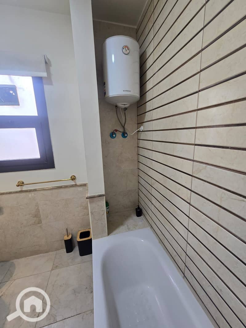 25 WhatsApp Image 2025-10-22 at 4.12. 20 PM. jpeg