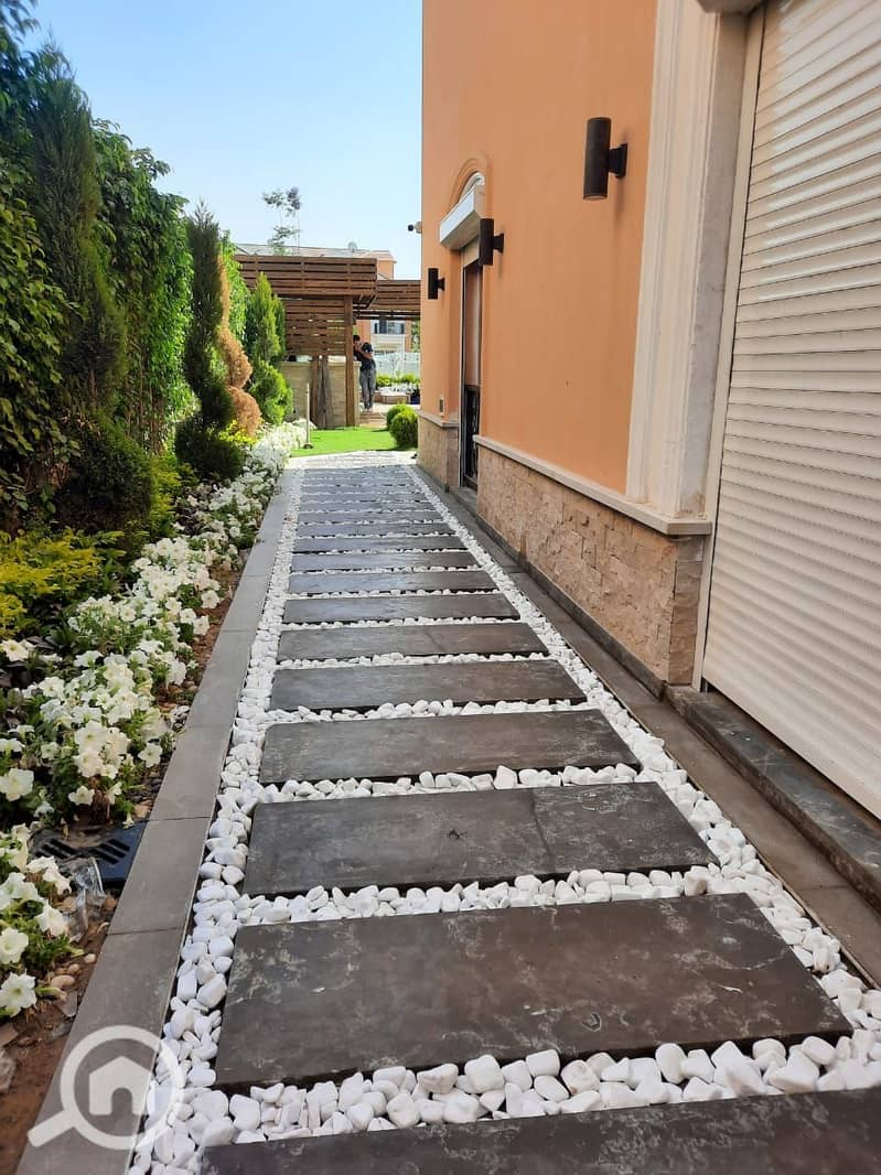 4 WhatsApp Image 2025-10-21 at 13.51. 42. jpeg