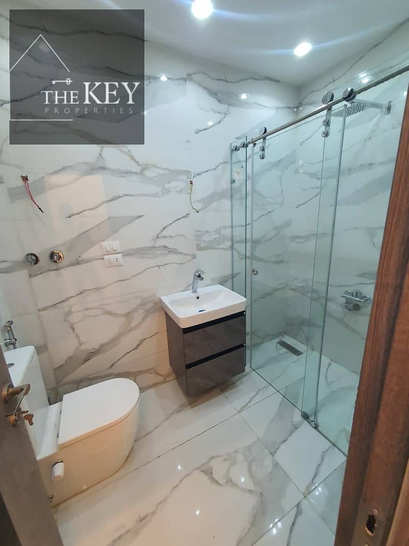 2 05c42447-6544-470c-9bf6-750bae1a0aff. jpg