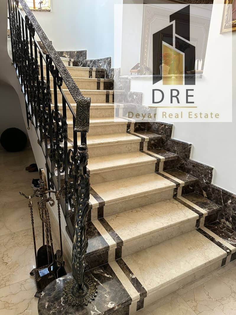 17 5544dac7-f2b3-4c6f-9deb-4142154301a3. jpg