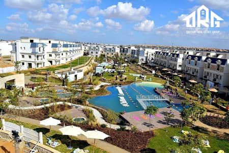 5 Bedroom Townhouse for Sale in 6th of October, Giza - 586b8405-7083-4113-a2d5-bc8a75b45266. jpg