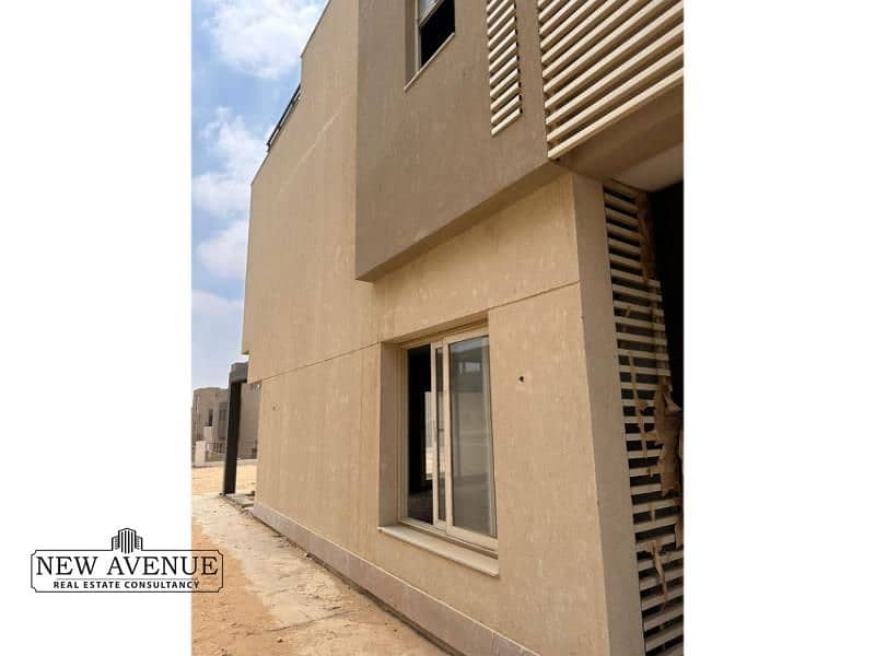 7 WhatsApp Image 2025-09-23 at 5.55. 04 PM (1). jpg