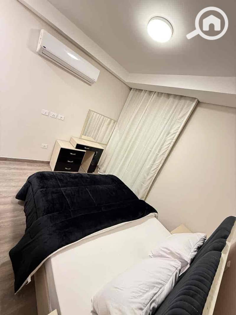 12 cdca9057-f19d-4620-81dc-be0f3286a17a. jpg