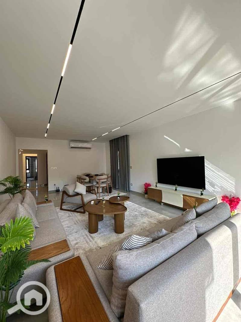 2 a73c3968-9d5b-4c49-92d2-3e25547503b1. jpg