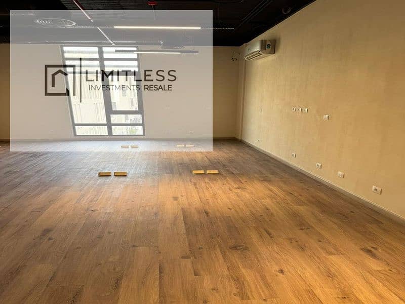 6 WhatsApp Image 2025-10-22 at 1.35. 54 PM_800x600. jpg