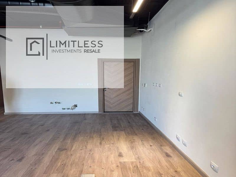 7 WhatsApp Image 2025-10-22 at 1.35. 56 PM (1)_800x600. jpg