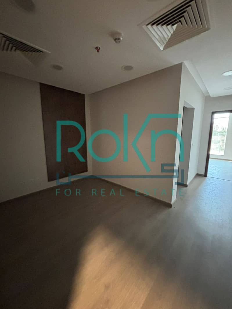 9 38b320f8-3fff-4064-a64d-e512662c96c9. jpeg