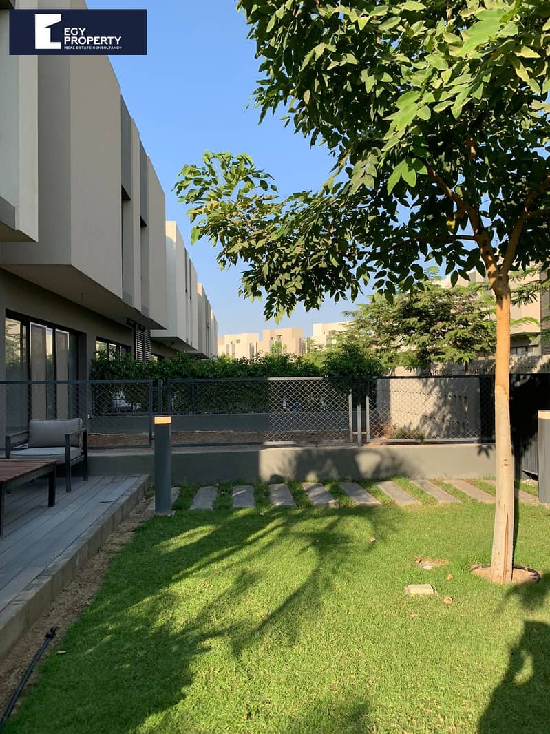 2 a2a7fab4-b6cd-4273-ad9c-42606f53410a. jpg