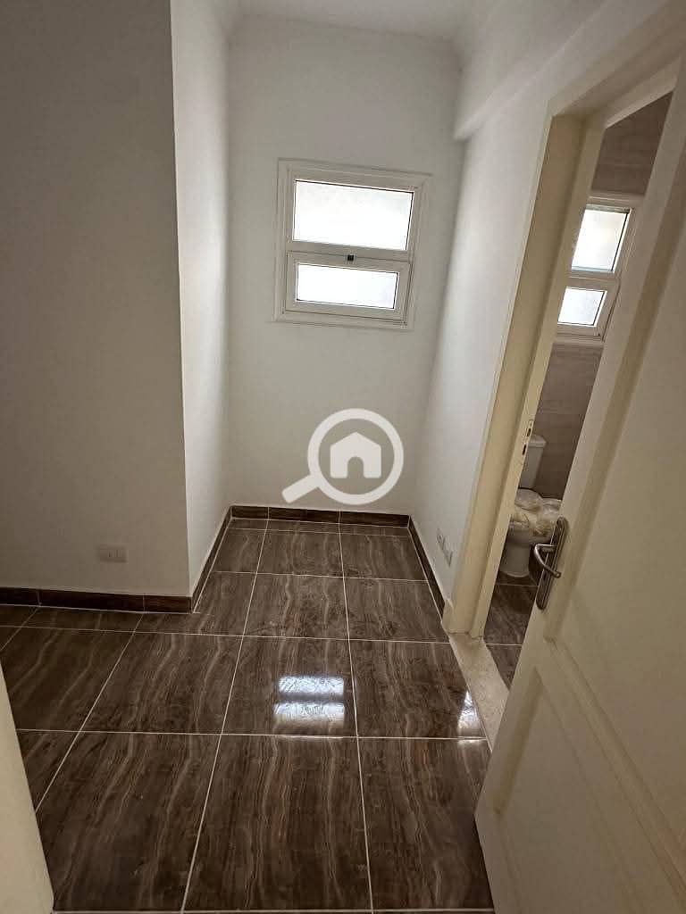 4 82340cab-de35-4da0-bcd9-24c862a5ee85. jpeg