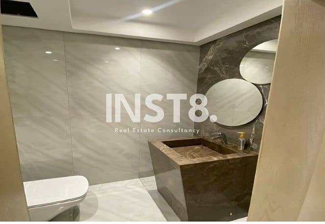 4 lknjhugbhyfvgt. PNG