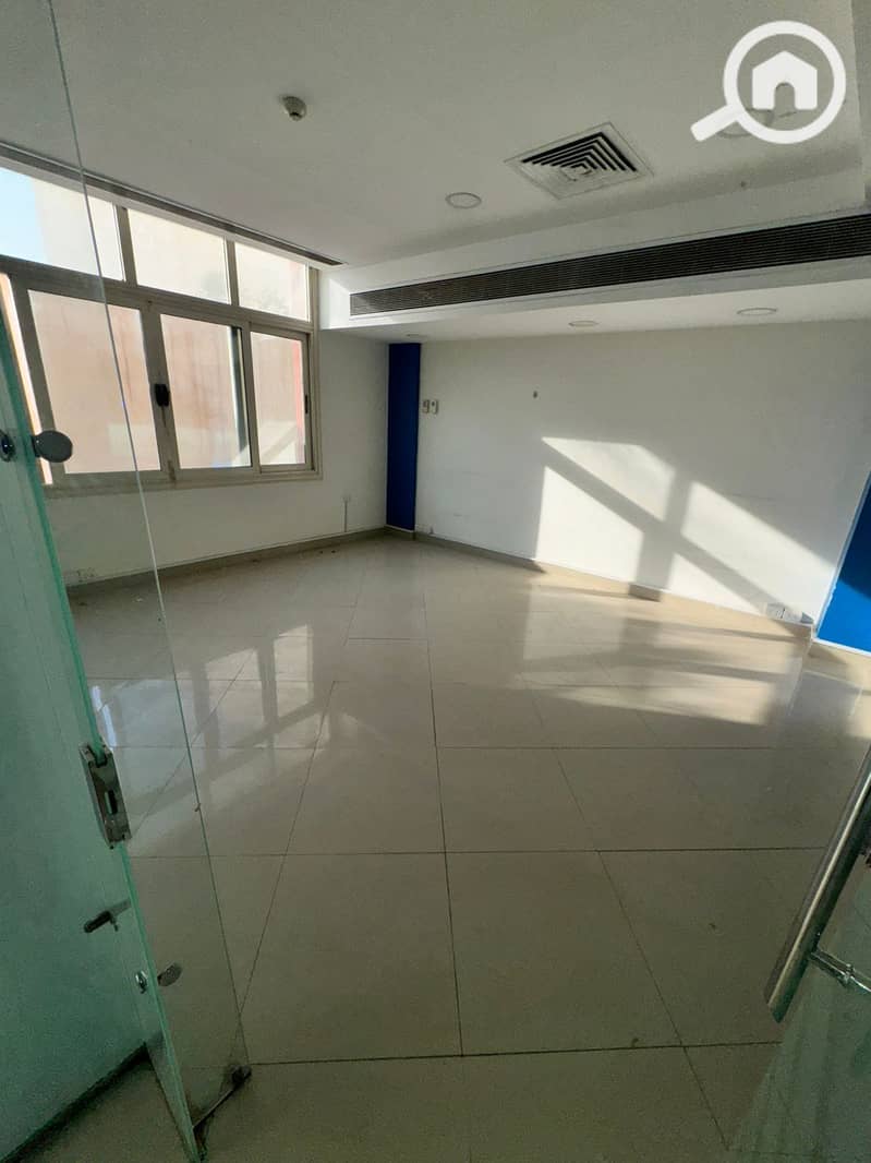 3 WhatsApp Image 2025-10-19 at 5.15. 14 PM (3). jpeg