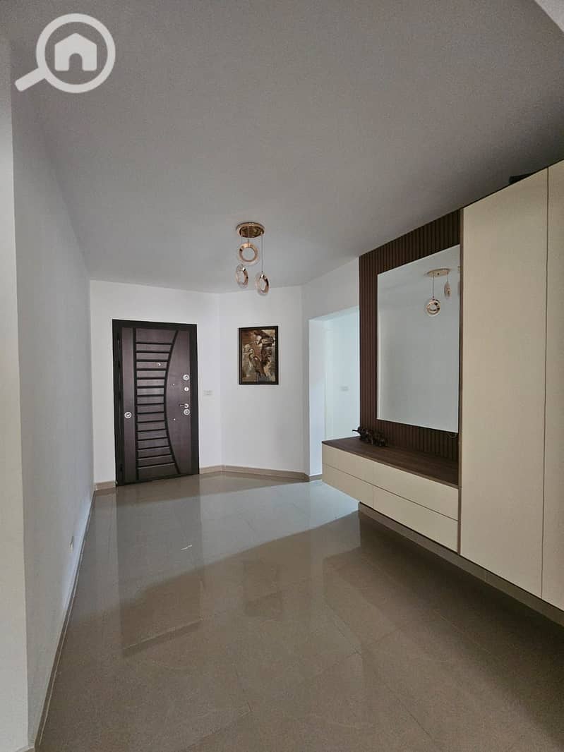 14 a5c54ad3-bcb4-44cf-8bc4-fe74dccf8684. jpeg