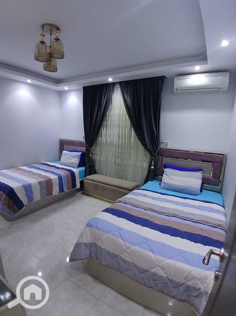 12 88de0265-1425-4e7a-9a09-ac1c59aa3ba4. jpeg