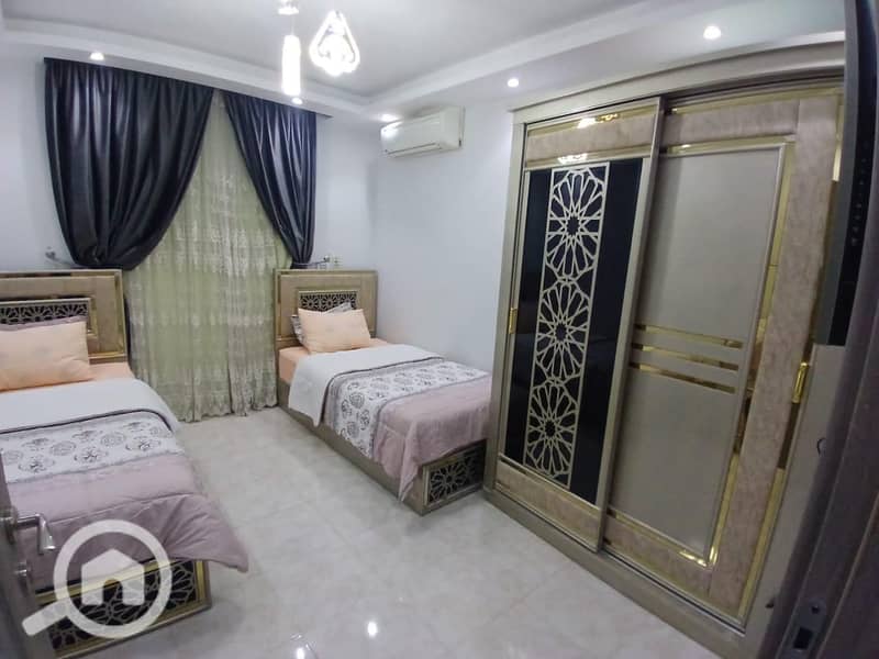 22 f3df7c43-6f7d-4c8e-8c68-d9ebde23507c. jpeg