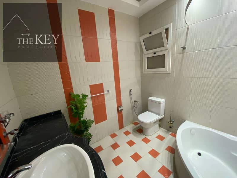 3 845ab5c9-68de-4b41-a1ca-42b9a60a1213. jpg