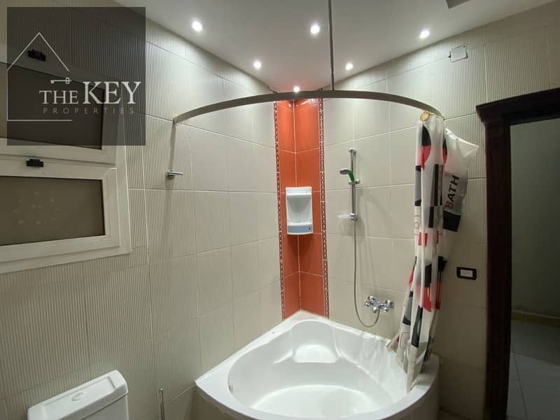 4 bc15997a-4fa0-4c2d-a0c9-6759402b0023. jpg