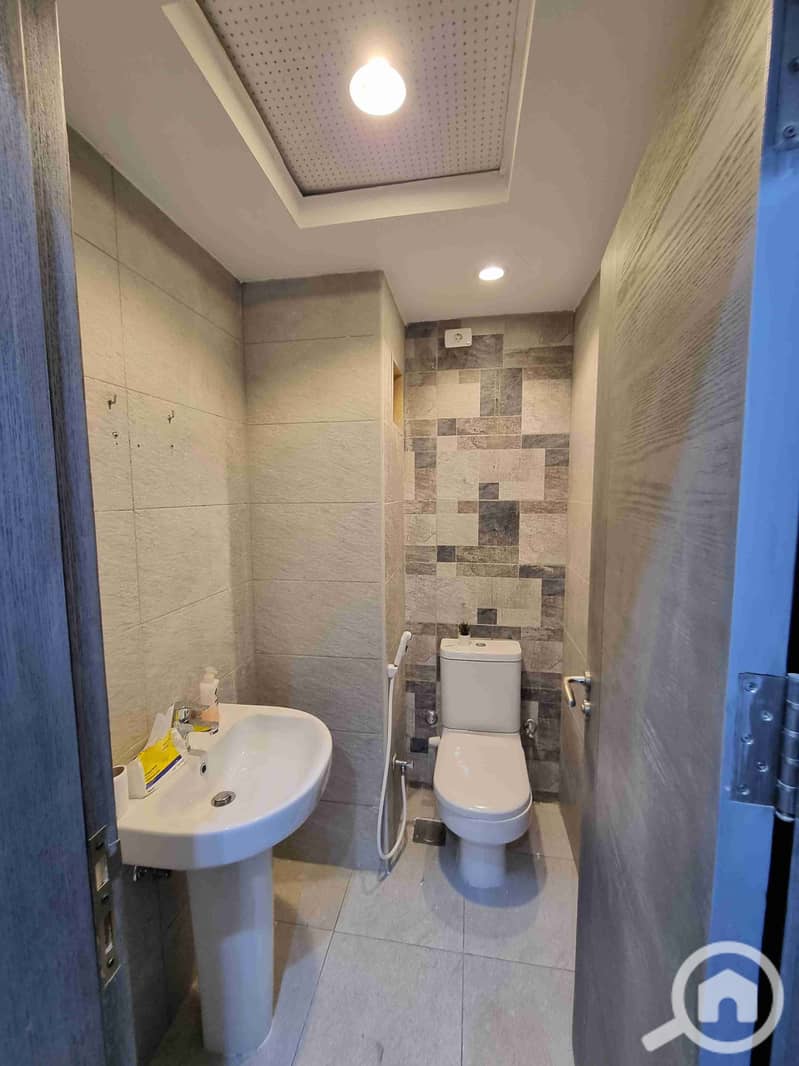 13 ٢٠٢٥٠٧٠١_١٢٤٩١٠. jpg