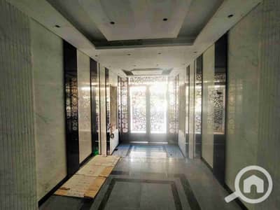 شقة 3 غرف نوم للايجار في الشيخ زايد، الجيزة - 65112. jpg