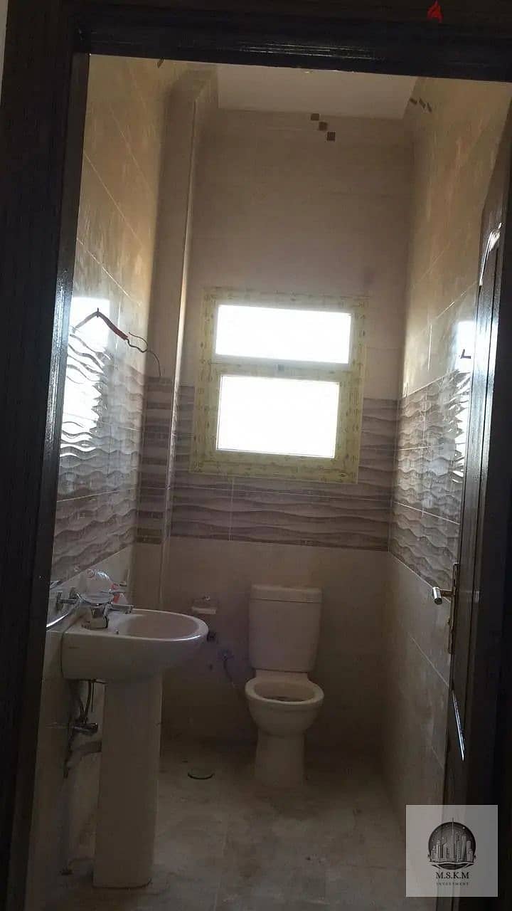 2 2. jpeg