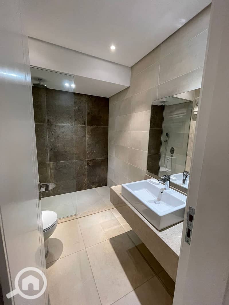 12 WhatsApp Image 2024-11-14 at 1.45. 03 PM (1). jpeg