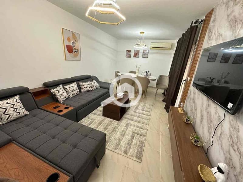 2 e5b853a6-1c80-4c85-8279-9231daeb4384. jpg