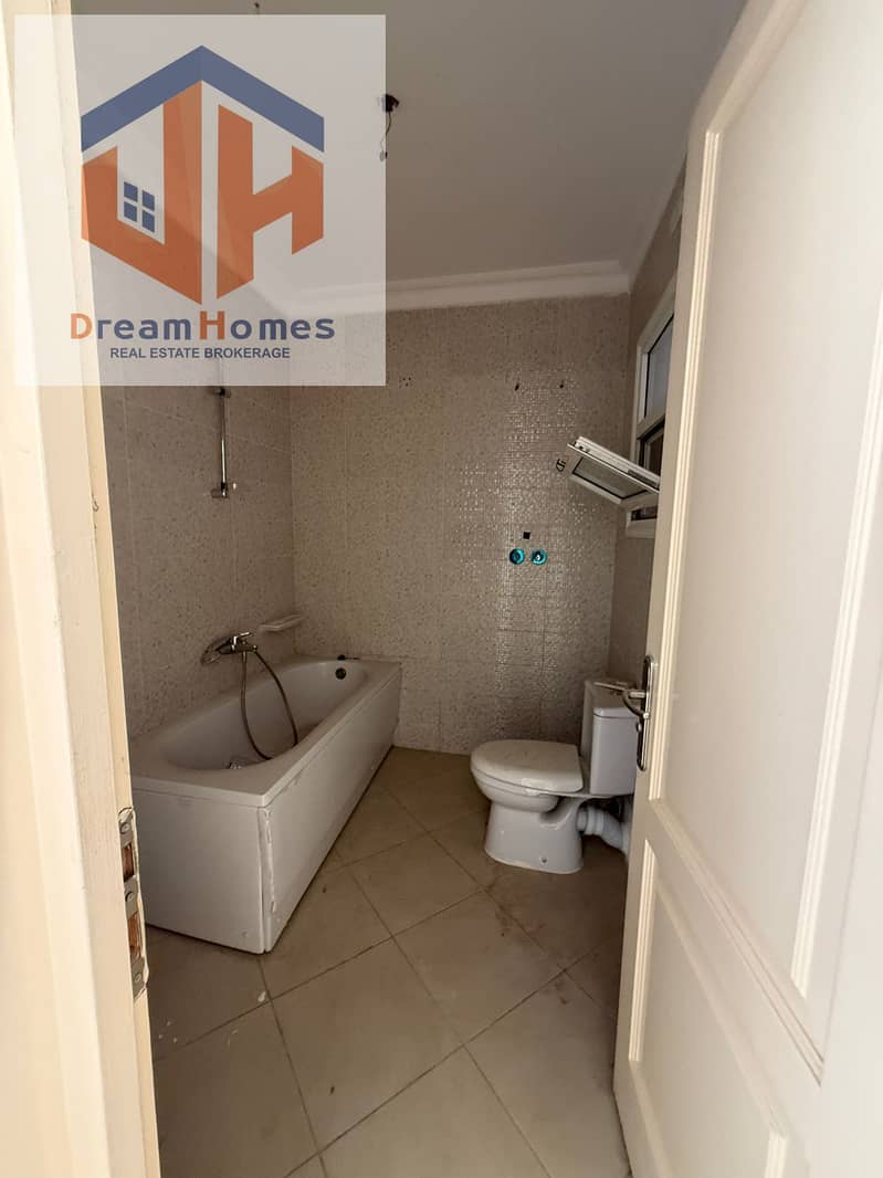 6 WhatsApp Image 2025-10-22 at 14.38. 44 (2). jpeg