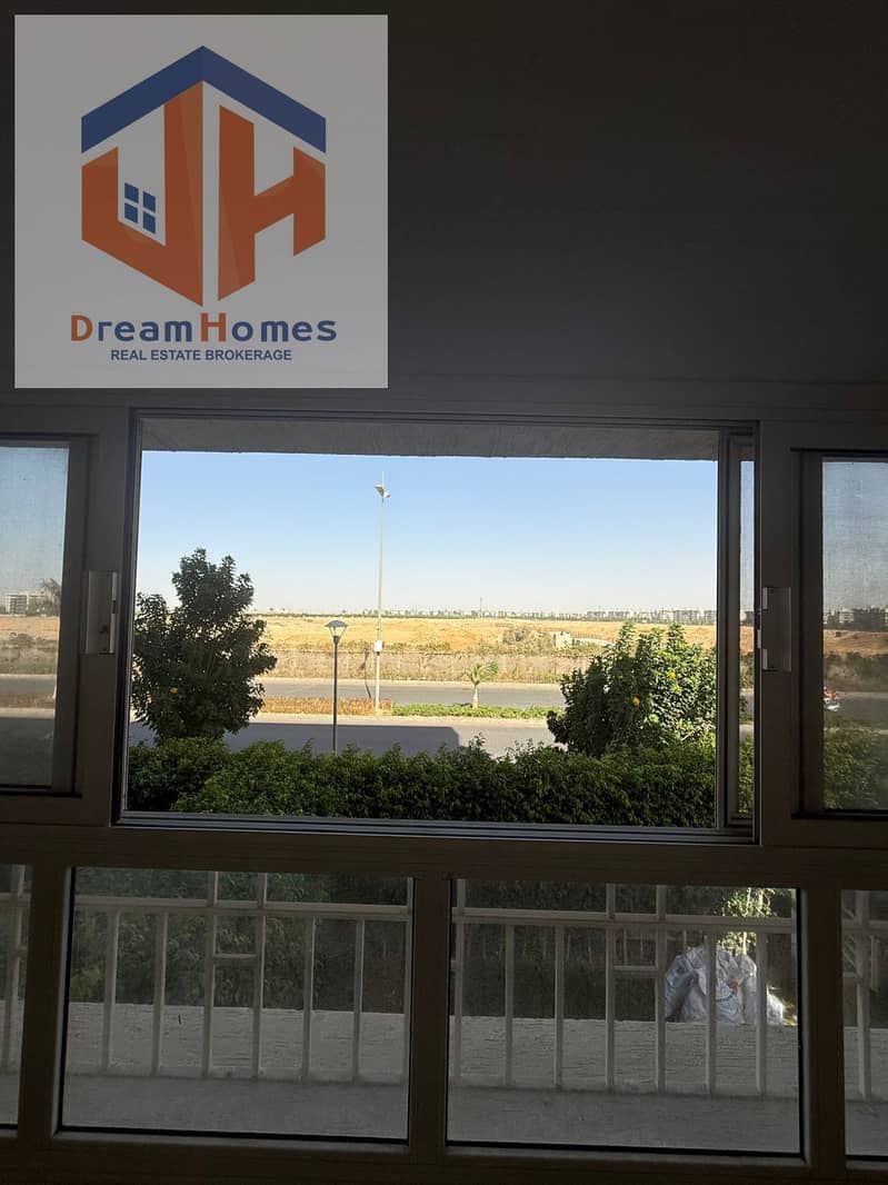 8 WhatsApp Image 2025-10-22 at 14.38. 44. jpeg