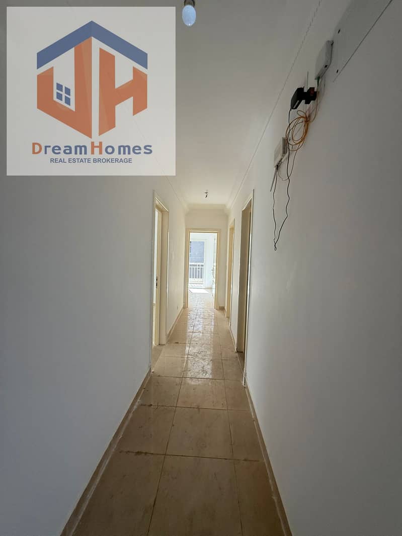 10 WhatsApp Image 2025-10-22 at 14.38. 45 (4). jpeg