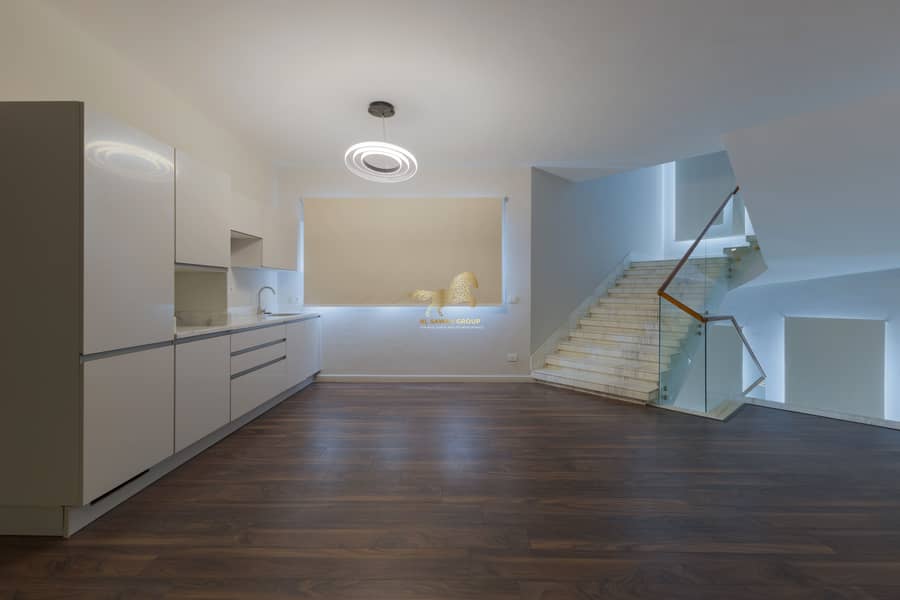 16 IMG_7064-Edit. jpg