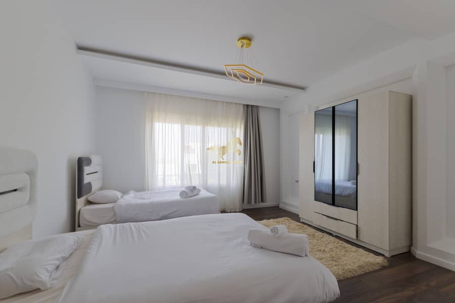 21 IMG_7113-Edit. jpg