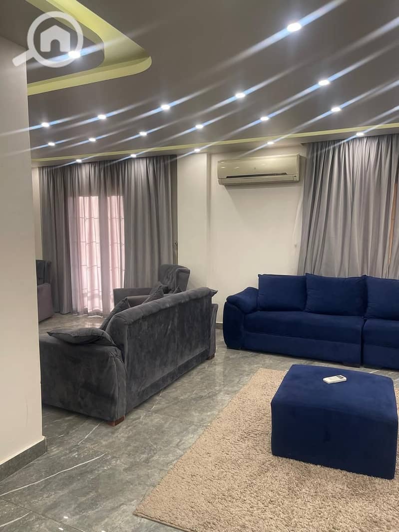 10 b809fae8-bd01-49a0-8e62-fda455ca8df5. jpg