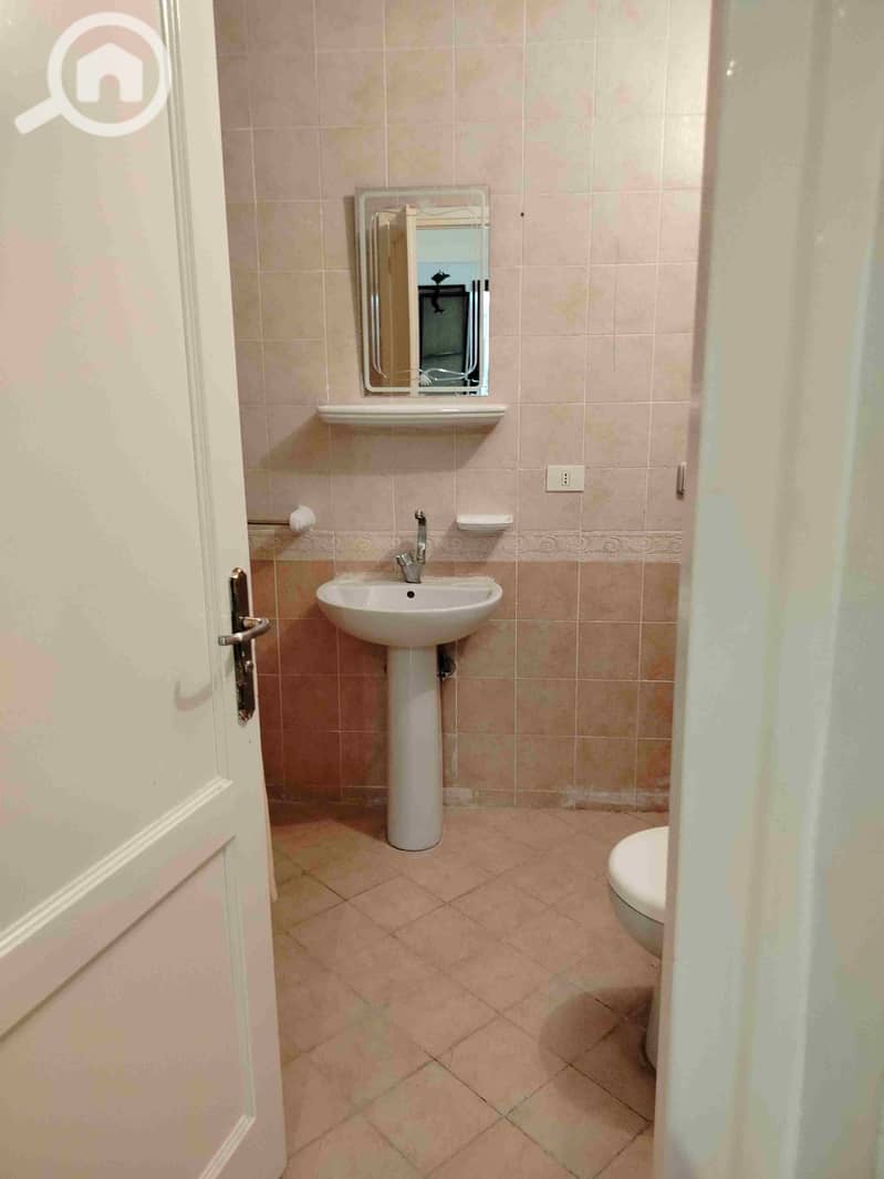 6 1001645783. jpg