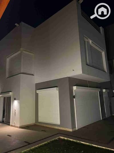 5 Bedroom Villa for Sale in Sheikh Zayed, Giza - IMG-20251019-WA0001. jpg