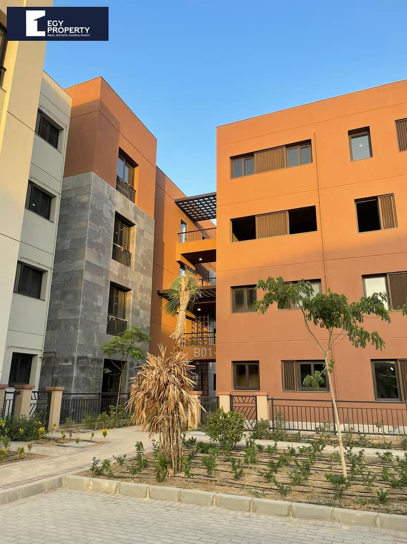 2 b0a469ca-e92b-4d09-8fa1-3093d338018c. jpg