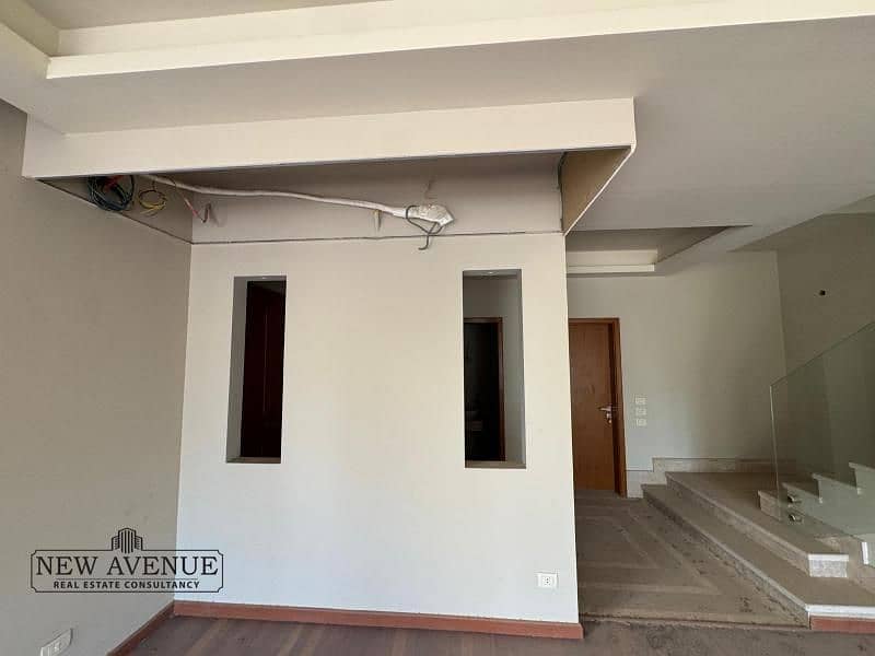 3 WhatsApp Image 2025-10-21 at 9.51. 17 PM (2). jpg