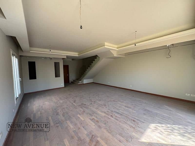 4 WhatsApp Image 2025-10-21 at 9.51. 17 PM. jpg