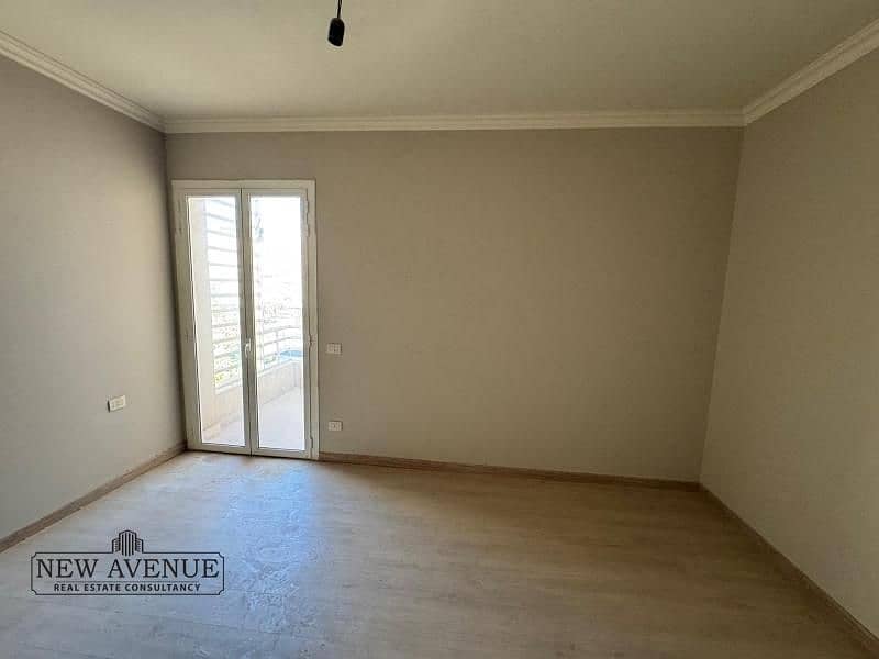 7 WhatsApp Image 2025-10-21 at 9.51. 18 PM (3). jpg